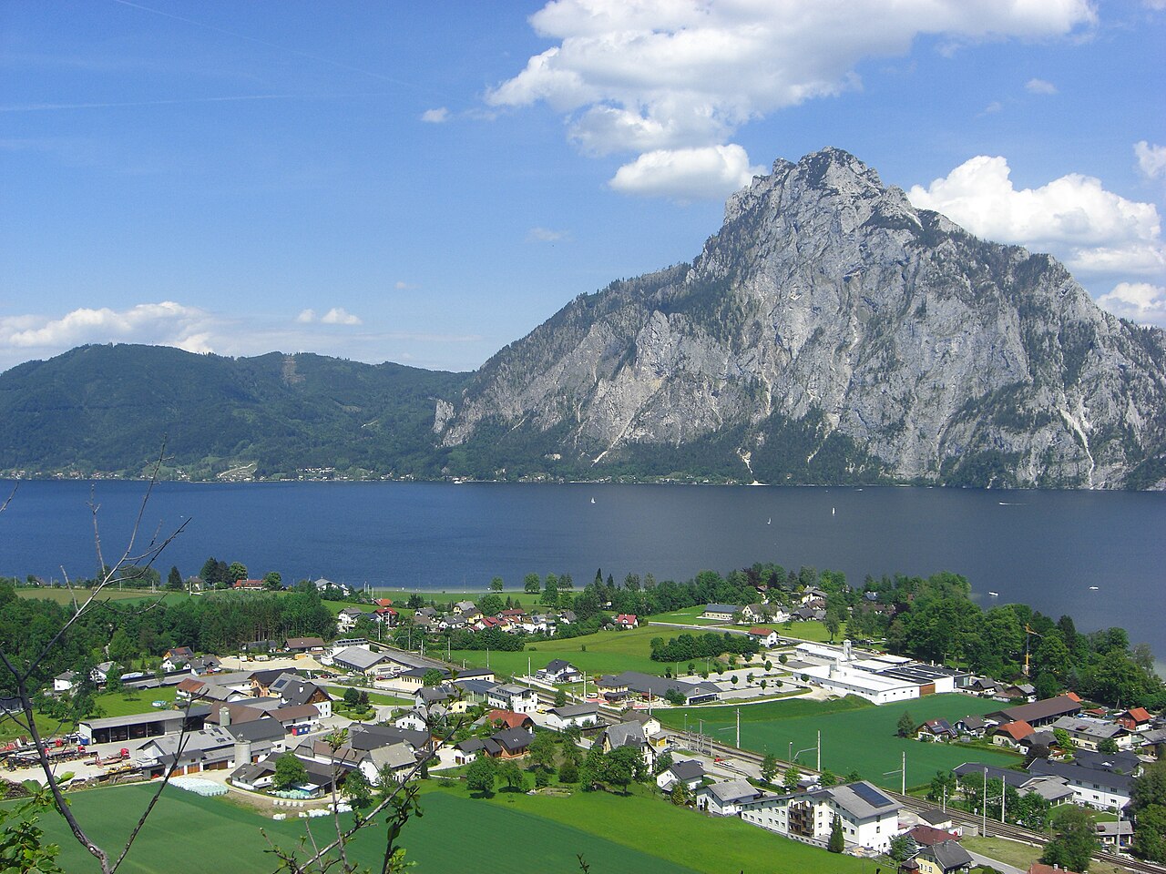 Traunsee mit Traunstein in Oberösterreich